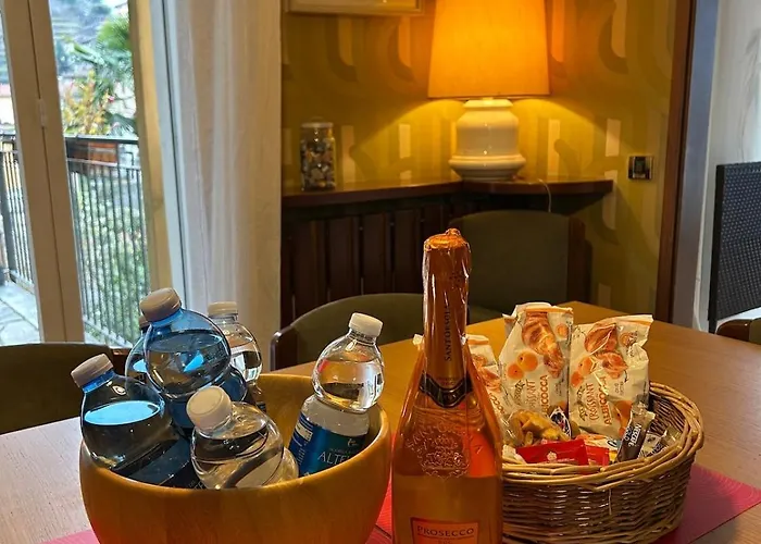 Prázdninový dům Flora Heritage - Garden & View