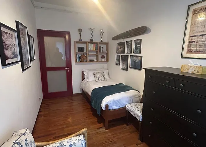 Flora Heritage - Garden & View