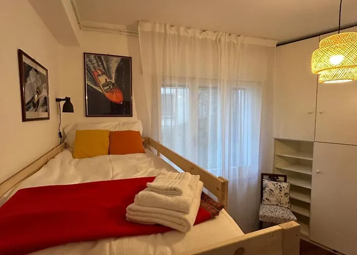 Flora Heritage - Garden & View