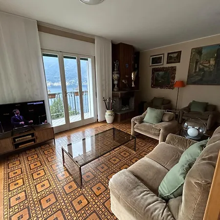 Flora Heritage - Garden & View