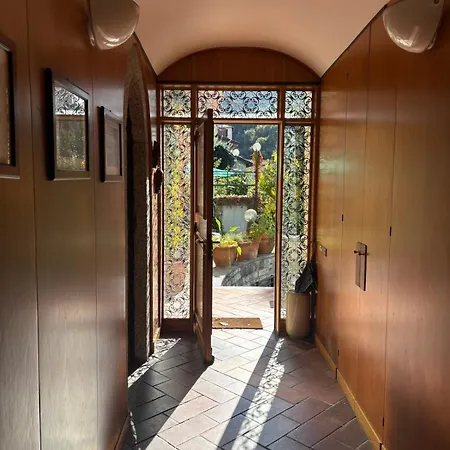 Dom wakacyjny Flora Heritage - Garden & View *