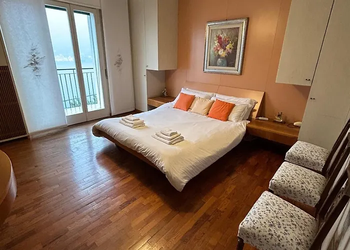 Flora Heritage - Garden & View