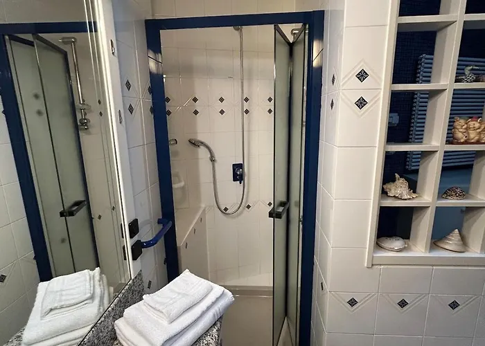 בית נופש Flora Heritage - Garden & View