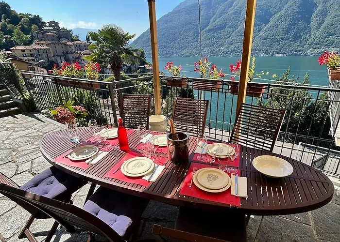 Flora Heritage - Garden & View